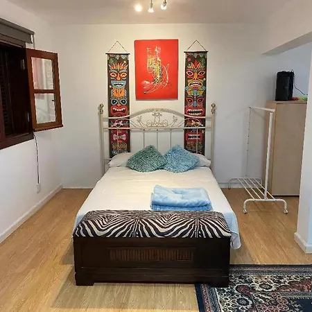 Estudio En El Corazon De Такоронте